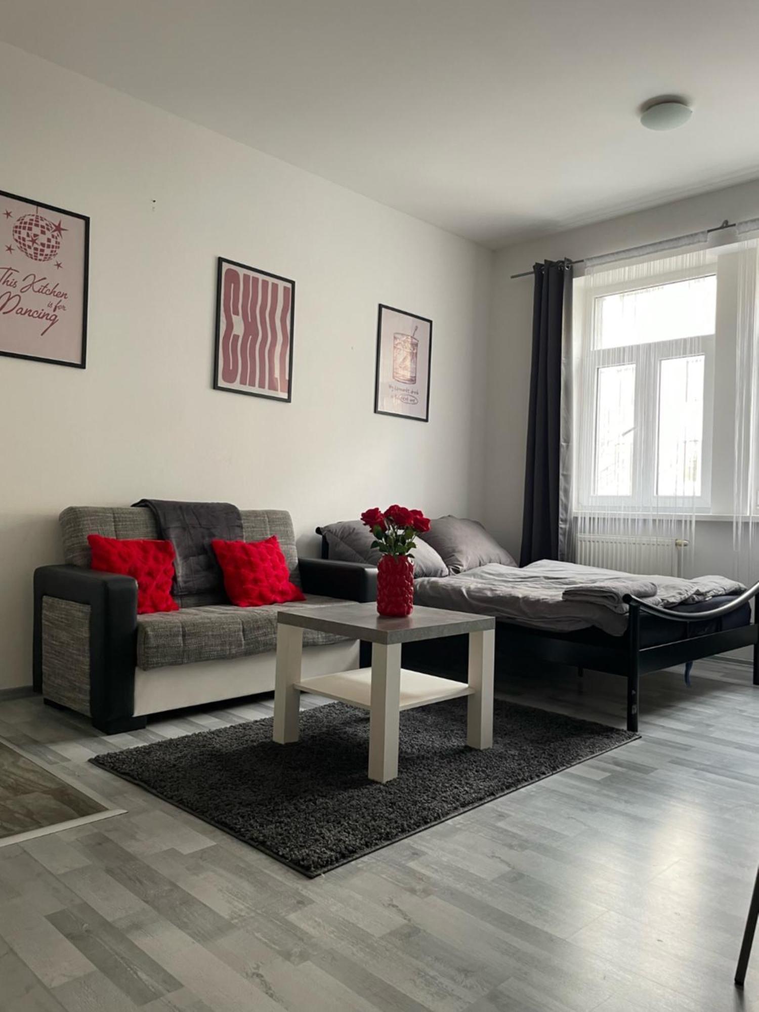 Tiffany Apartment In The City Center Pressburg Exterior foto