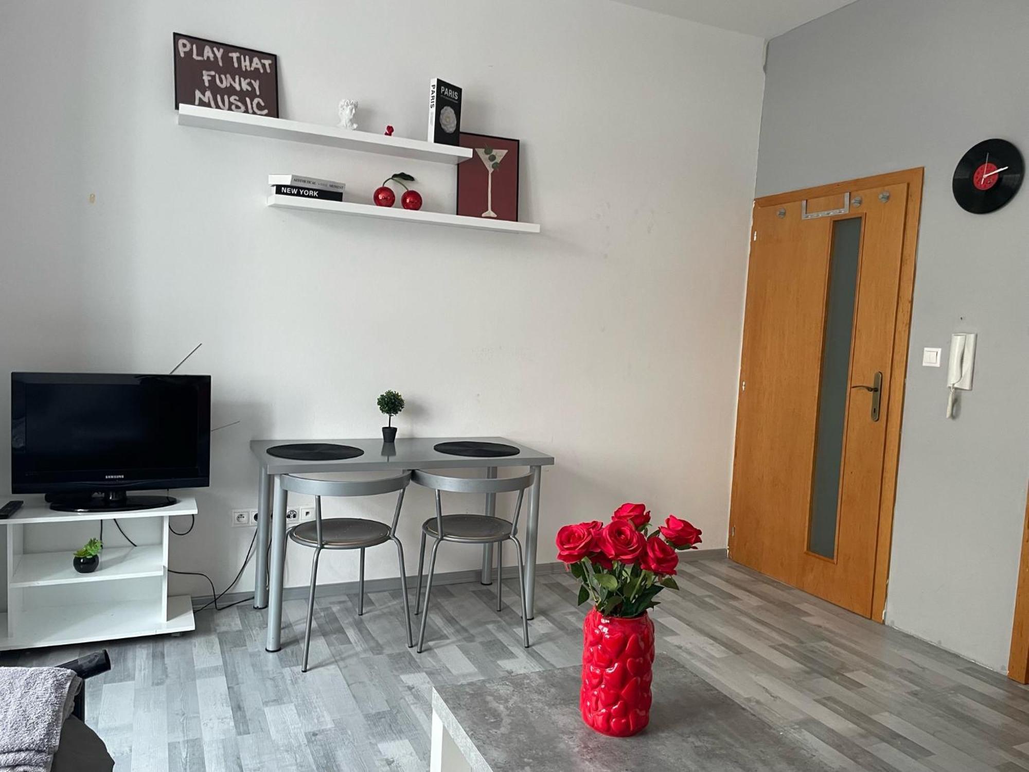 Tiffany Apartment In The City Center Pressburg Exterior foto
