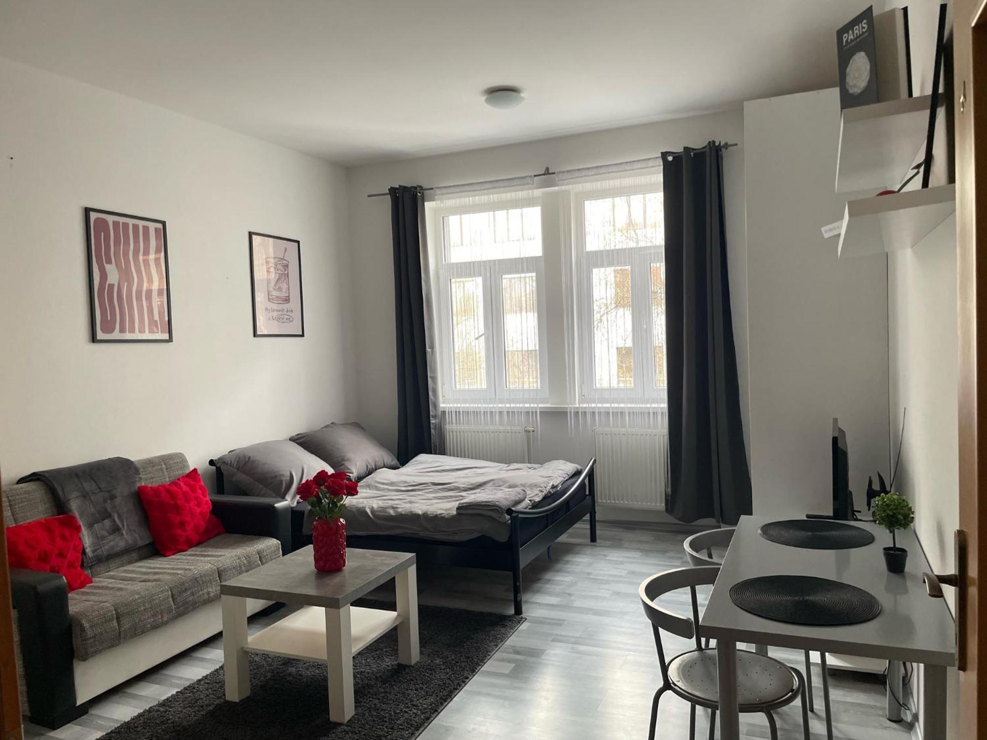 Tiffany Apartment In The City Center Pressburg Exterior foto